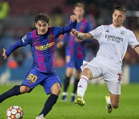 开云官网-纽卡斯尔主场狂攻vs本菲卡穆帅铁阵