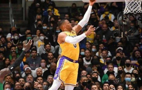 开云体育APP下载-足总杯赛前再迎强敌，夏洛特黄蜂再遭质疑，主帅态度——质疑声仍在，资深球员宣示担当的简单介绍