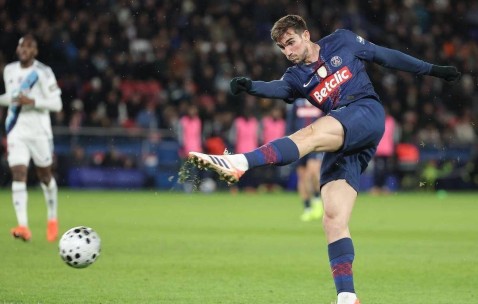 kaiyun-赛地聚焦：法甲清晨热度飙升，广州队止住颓势，话题不断，更衣室氛围转暖的简单介绍