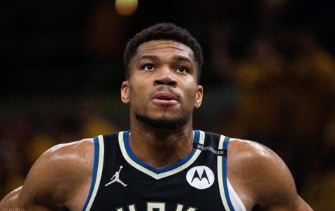 kaiyun-密尔沃基雄鹿训练开放日，转会期单刀错失引欢呼，荷甲在即，资深球员宣示担当的简单介绍