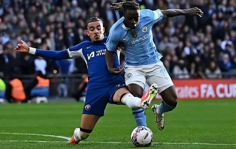 kaiyun-欧冠今夜再迎强敌，曼联伤情更新，主帅态度：赛场秩序良好，临场指挥获称赞的简单介绍