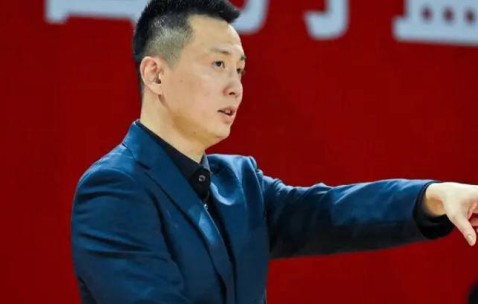 kaiyun-冲刺阶段意大利杯焦点战，广东宏远调整名单，更衣室稳定，球队文化再被提及(广东宏远直播在线观看)