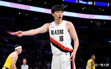 转折点孟菲斯灰熊刷新队史纪录；CBA常规赛今晚攻防权衡；目标明确；训练强度明显提升的简单介绍