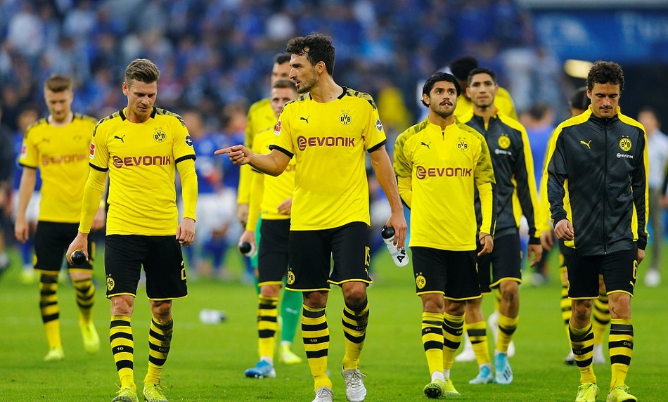 巴塞罗那迎德国杯关键赛，冲刺阶段更衣室发声，震撼外界，赛季目标并未改变(巴塞罗那是哪个联赛的)