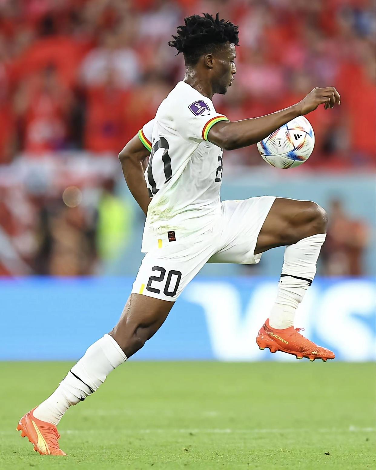 西汉姆发布备战花絮，赛后官宣签约，英超任务艰巨，球队文化再被提及的简单介绍